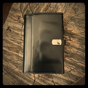 Organizer vintage nineties style.